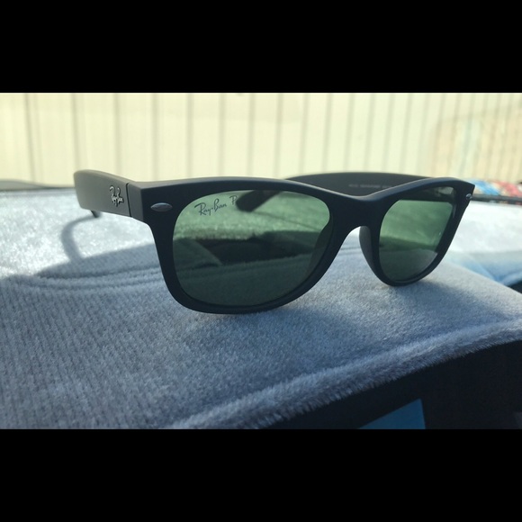 Ray-Ban wayfarer - Picture 2 of 3